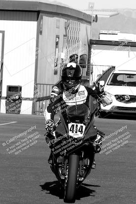 media/Oct-09-2022-SoCal Trackdays (Sun) [[95640aeeb6]]/Around the Pits/